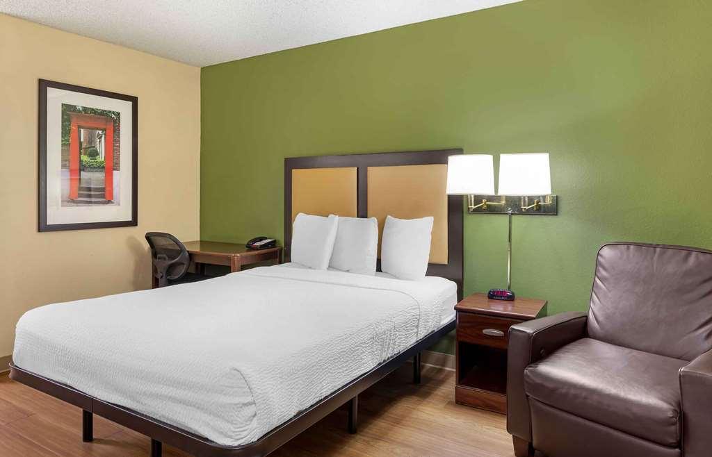 Extended Stay America Suites - Los Angeles - Long Beach Airport Стая снимка