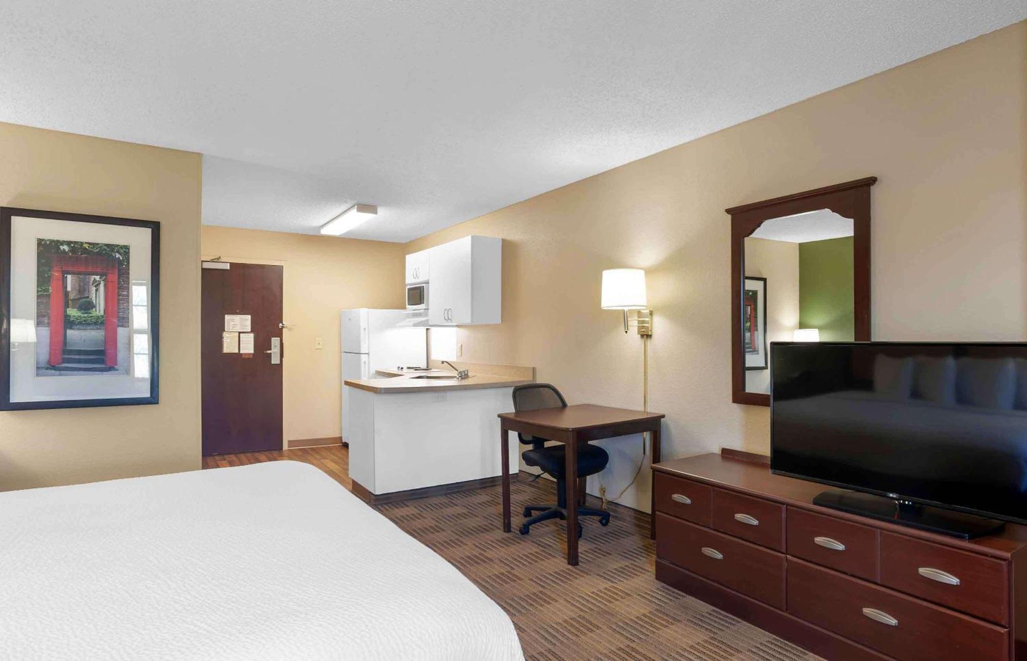 Extended Stay America Suites - Los Angeles - Long Beach Airport Екстериор снимка